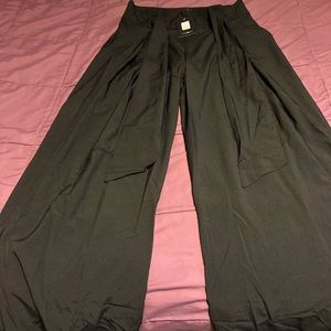 Women’s Fashion Nova wide leg pant size large